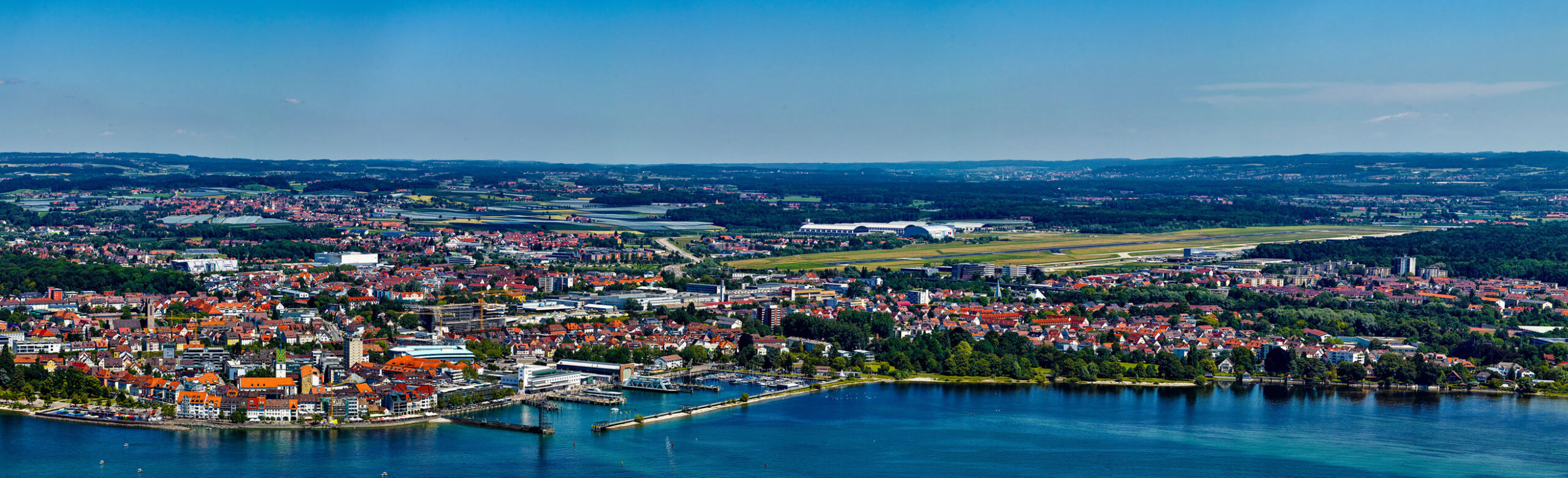 Luftbild Friedrichshafen von der Seeseite aus