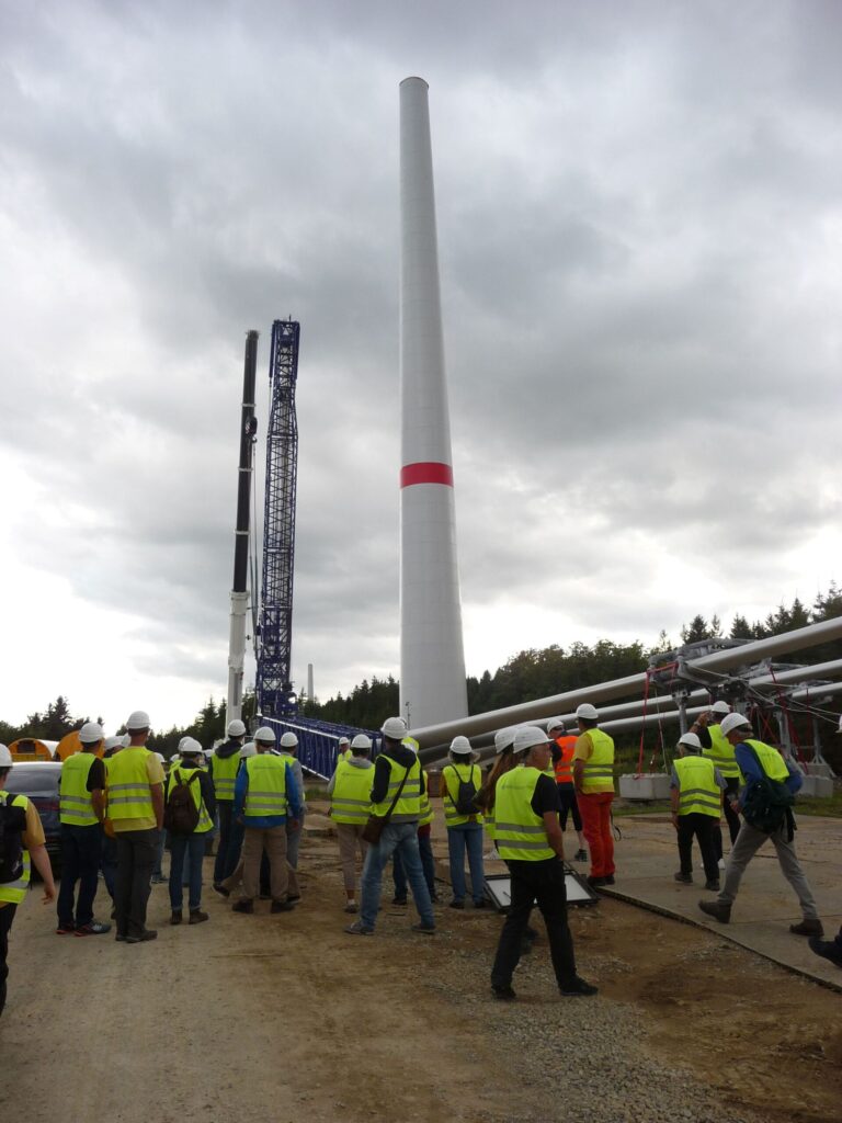 Exkursion zum Windpark im Aufbau bei Hoßkirch-Hüttenreute